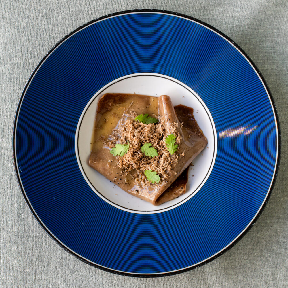 ETTA_Sfoglia all’uovo, porcini e tartufo 2025 by Giulio Cai-3 ETTA_Sfoglia all’uovo, porcini e tartufo 2025 by Giulio Cai-3